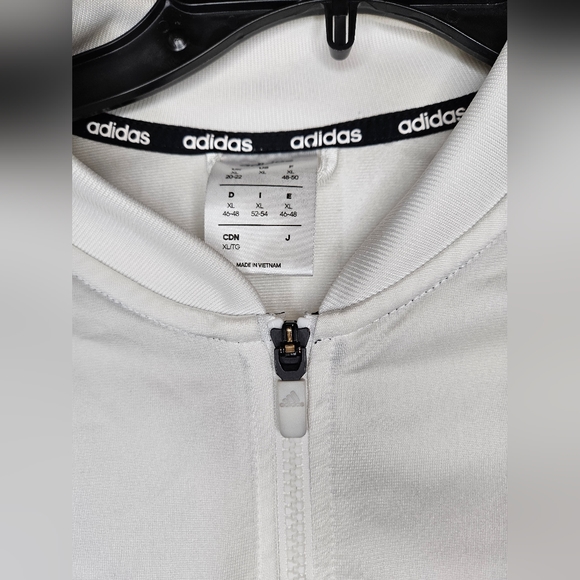 Addidas unisex white black stripped  Lightweight jacket - Picture 3 of 5